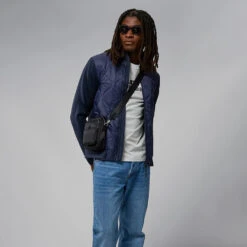 J.Lindeberg Quilt Hybrid Thermal Golf Wind Jacket -ForeGear Shop J.Lindenberg Quilt Hybrid Jacket AMOW07063 6855 WTLIN045 JL Navy Model 1